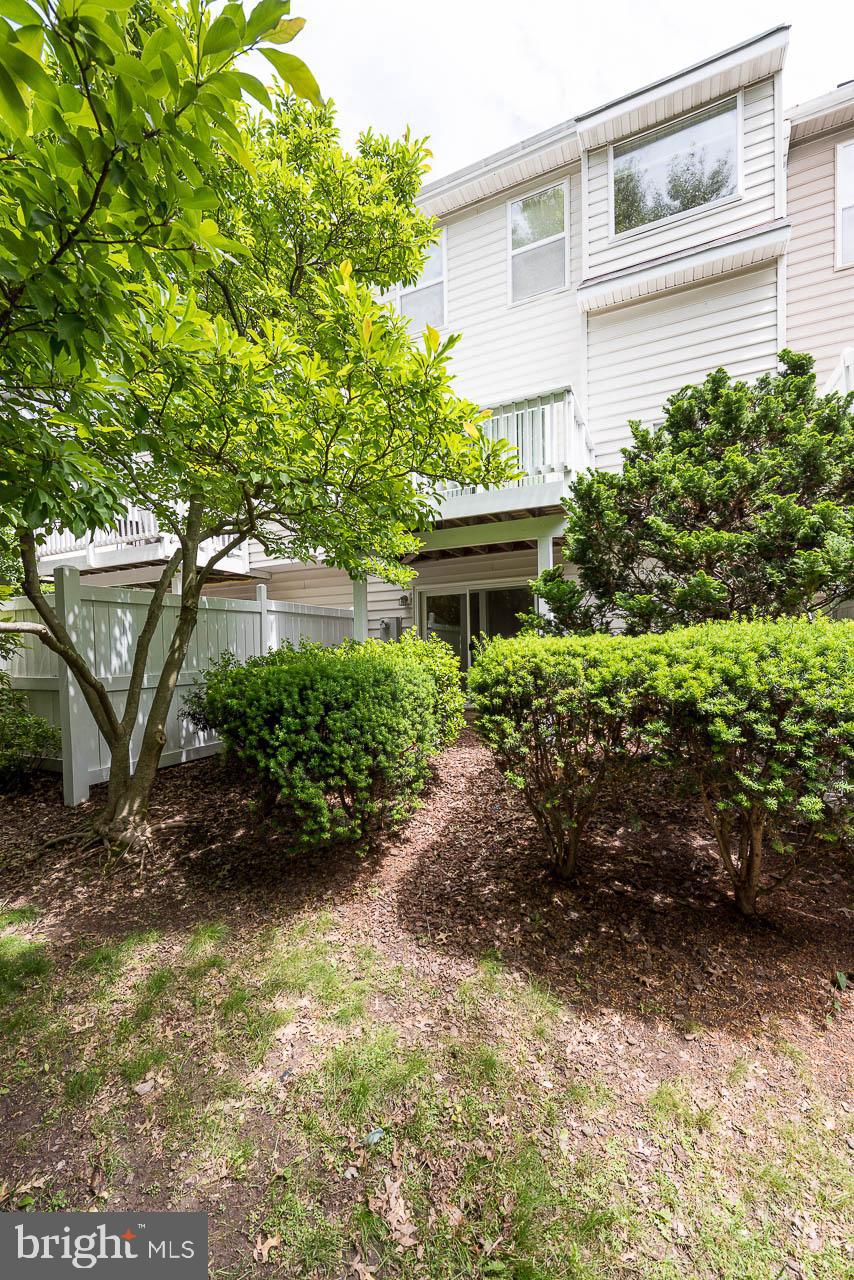 12066 Edgemere Circle Reston, VA 20190 - Photo 45 of 46