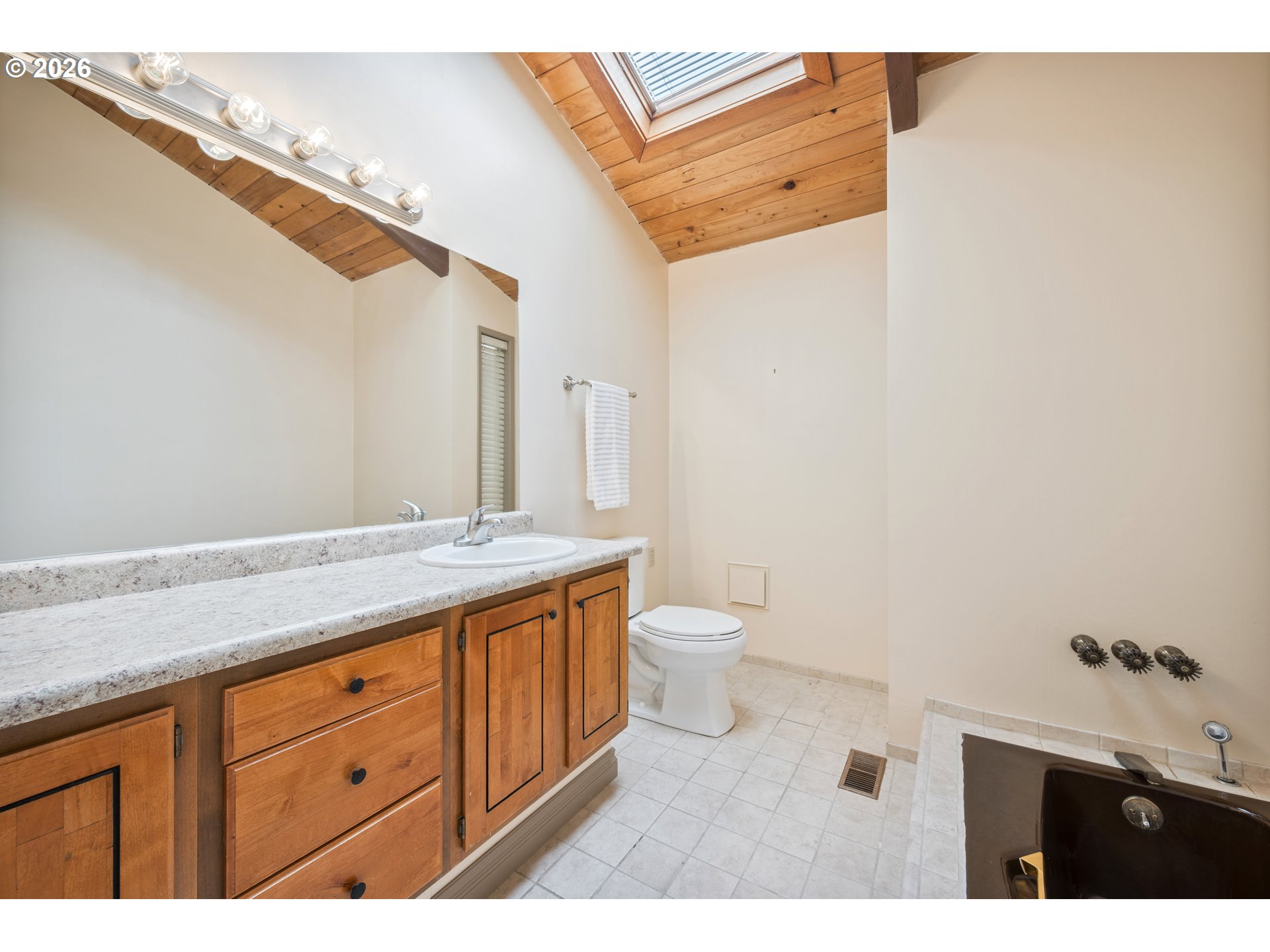 1310 River Road, Unit 2 Longview, WA 98632 - Photo 15 of 38 Gallery Image 15