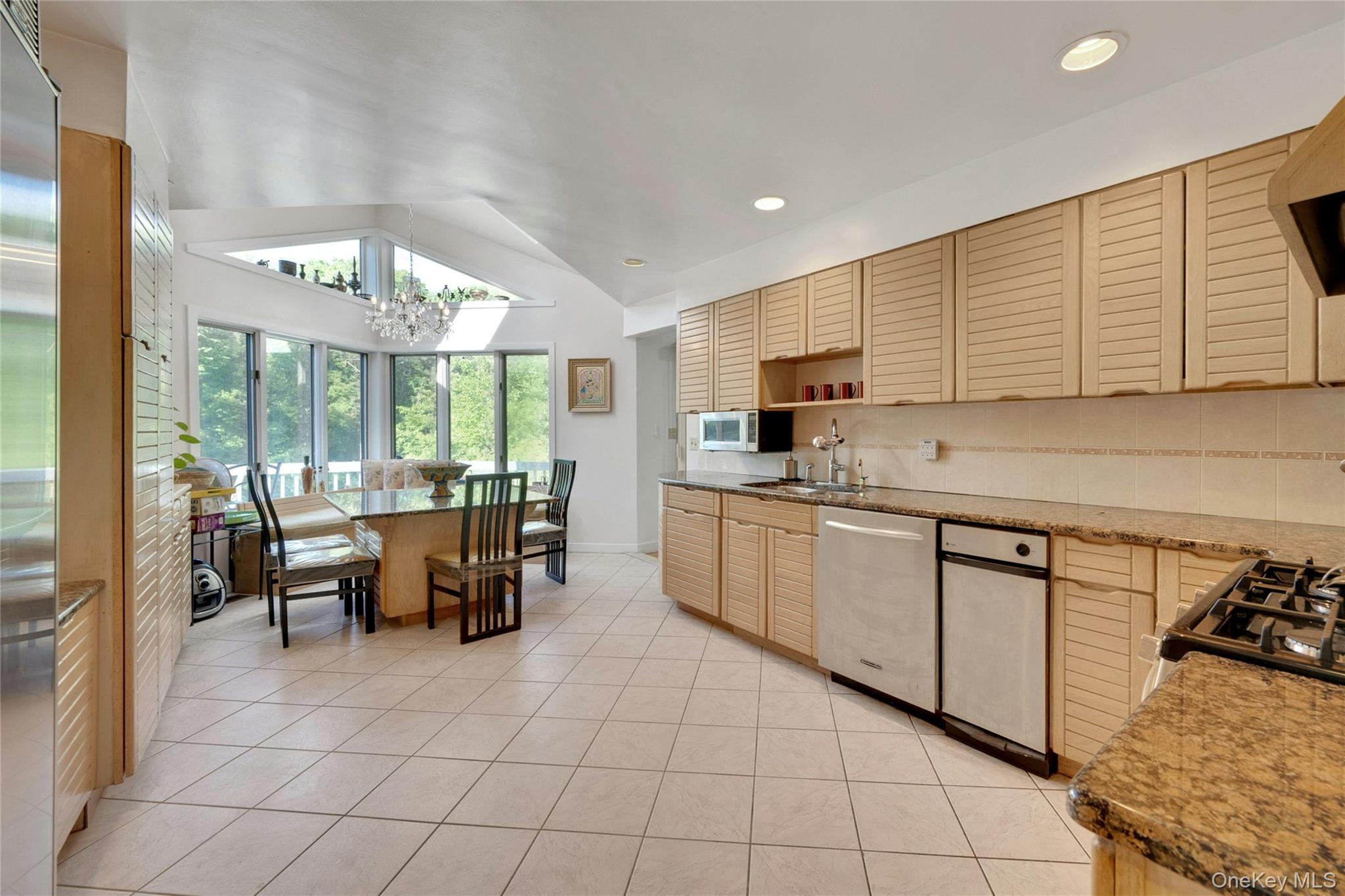 2 Meadowwood Lane Rye, NY 10580 - Photo 10 of 26