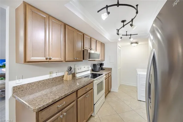 $3,100 | 3625 Boca Ciega Drive, Unit 204, Naples, FL 34112