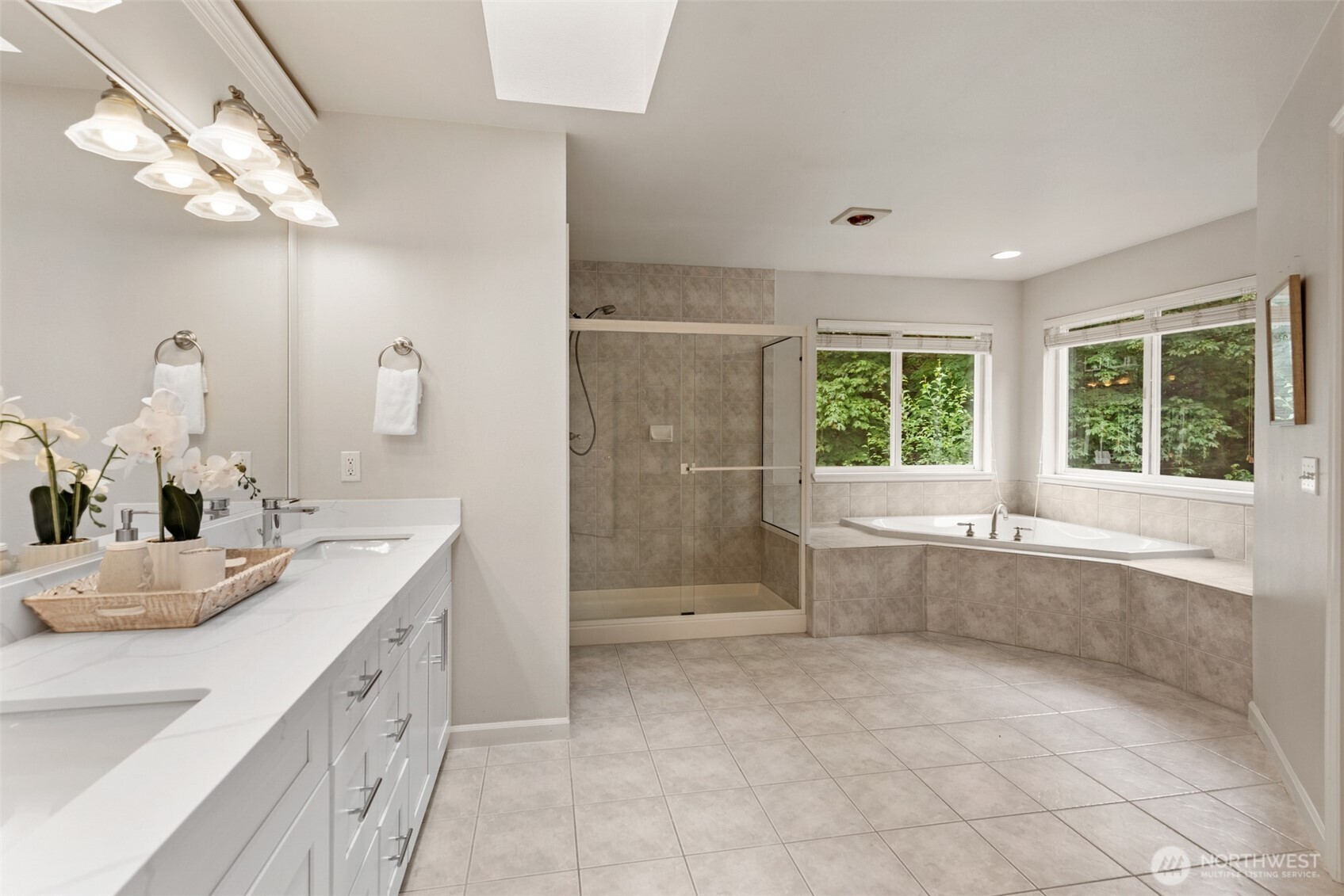 9118 Northeast 160th Place Bothell, WA 98011 - Photo 19 of 33