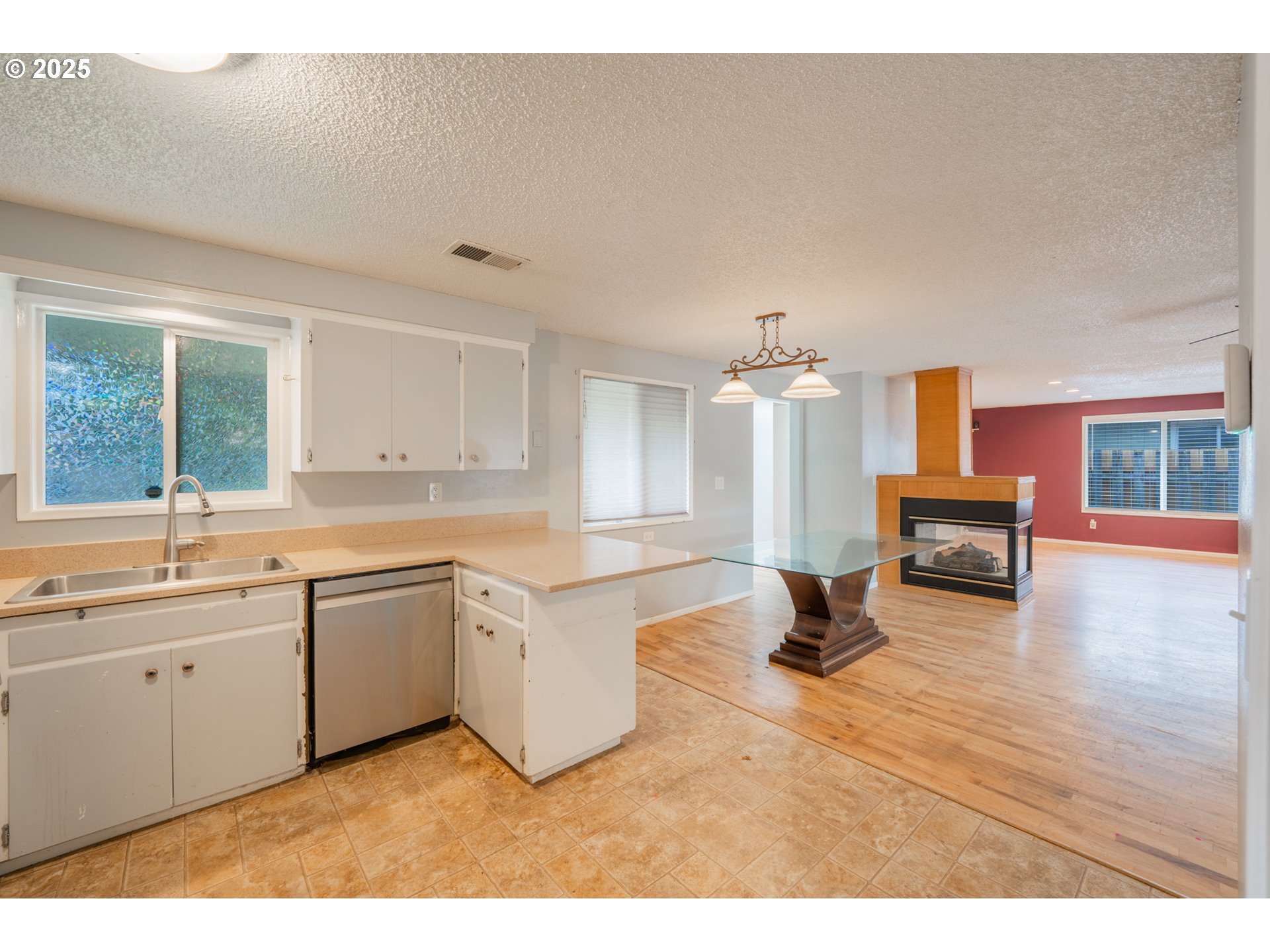 446 44th Avenue Southeast Salem, OR 97317 - Photo 12 of 37 a kitchen with sink and window