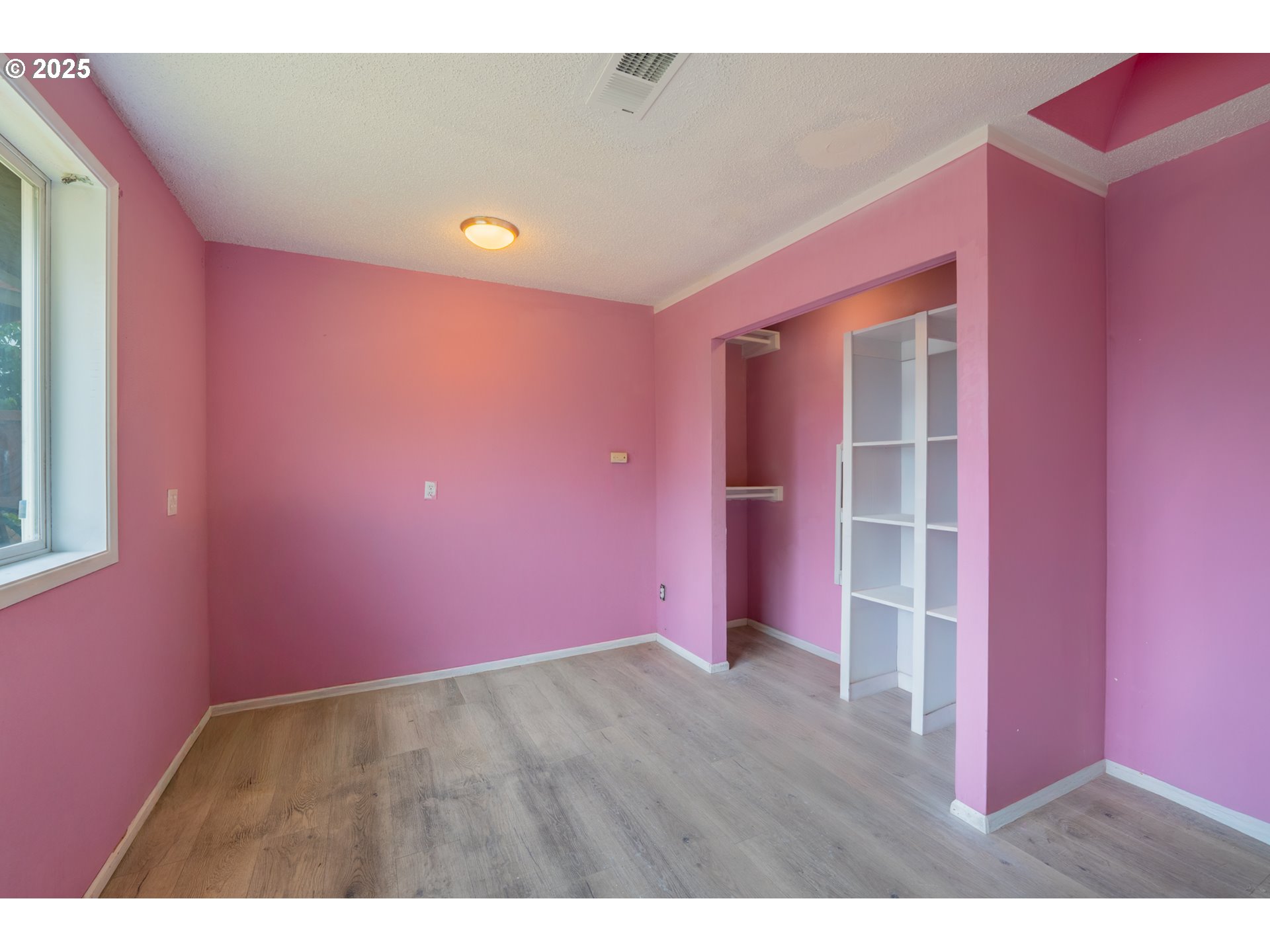 446 44th Avenue Southeast Salem, OR 97317 - Photo 20 of 37 a view of empty room with wooden floor