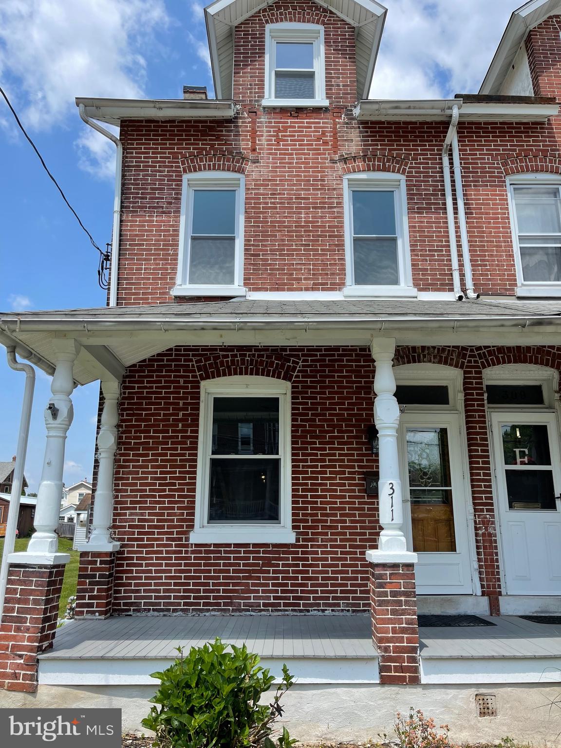 311 Walnut Street Spring City, PA 19475 - Photo 1 of 40 Front of House