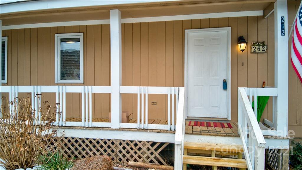 262 Spring Run Road Mooresville, NC 28117 - Photo 9 of 42 front view of a house with a window