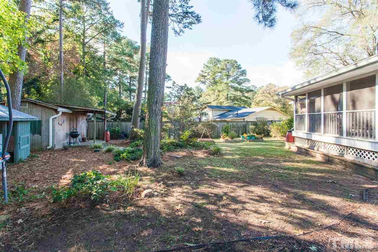 401 Old Farm Road Raleigh, NC 27606 - Photo 22 of 26