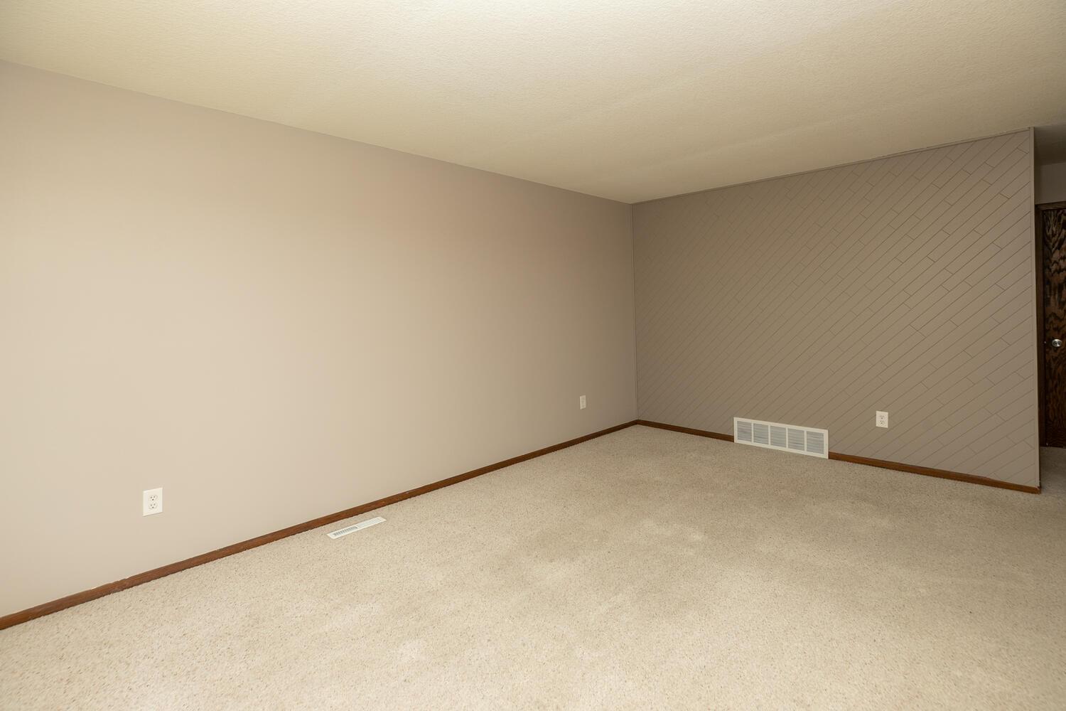 4316 22nd Avenue Northwest Rochester, MN 55901 - Photo 7 of 26 Gallery Image 7