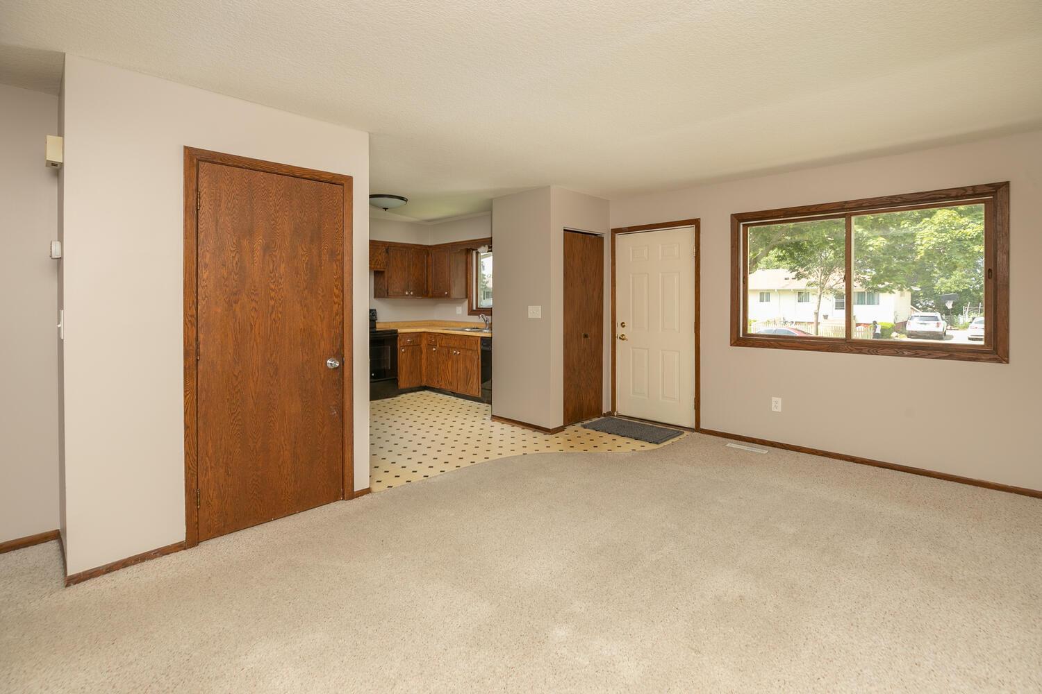 4316 22nd Avenue Northwest Rochester, MN 55901 - Photo 8 of 26 Gallery Image 8
