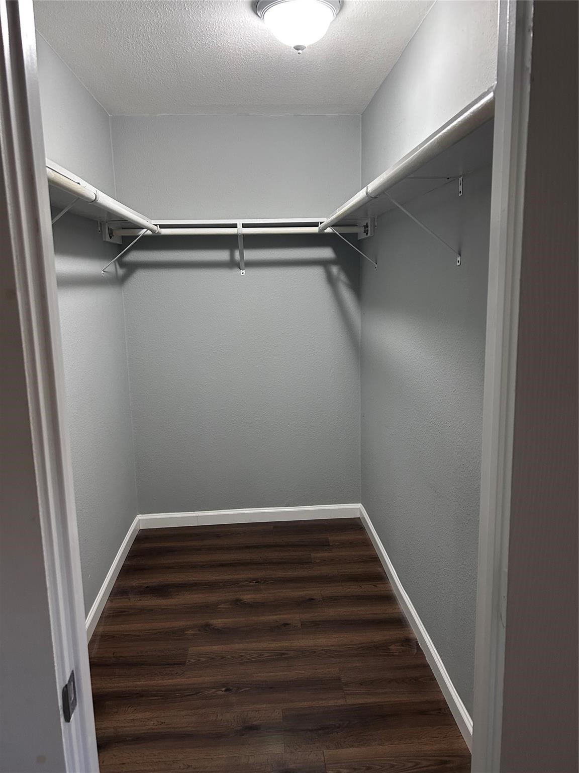 1212 Alamo Street Rosenberg, TX 77471 - Photo 13 of 34 a view of a room