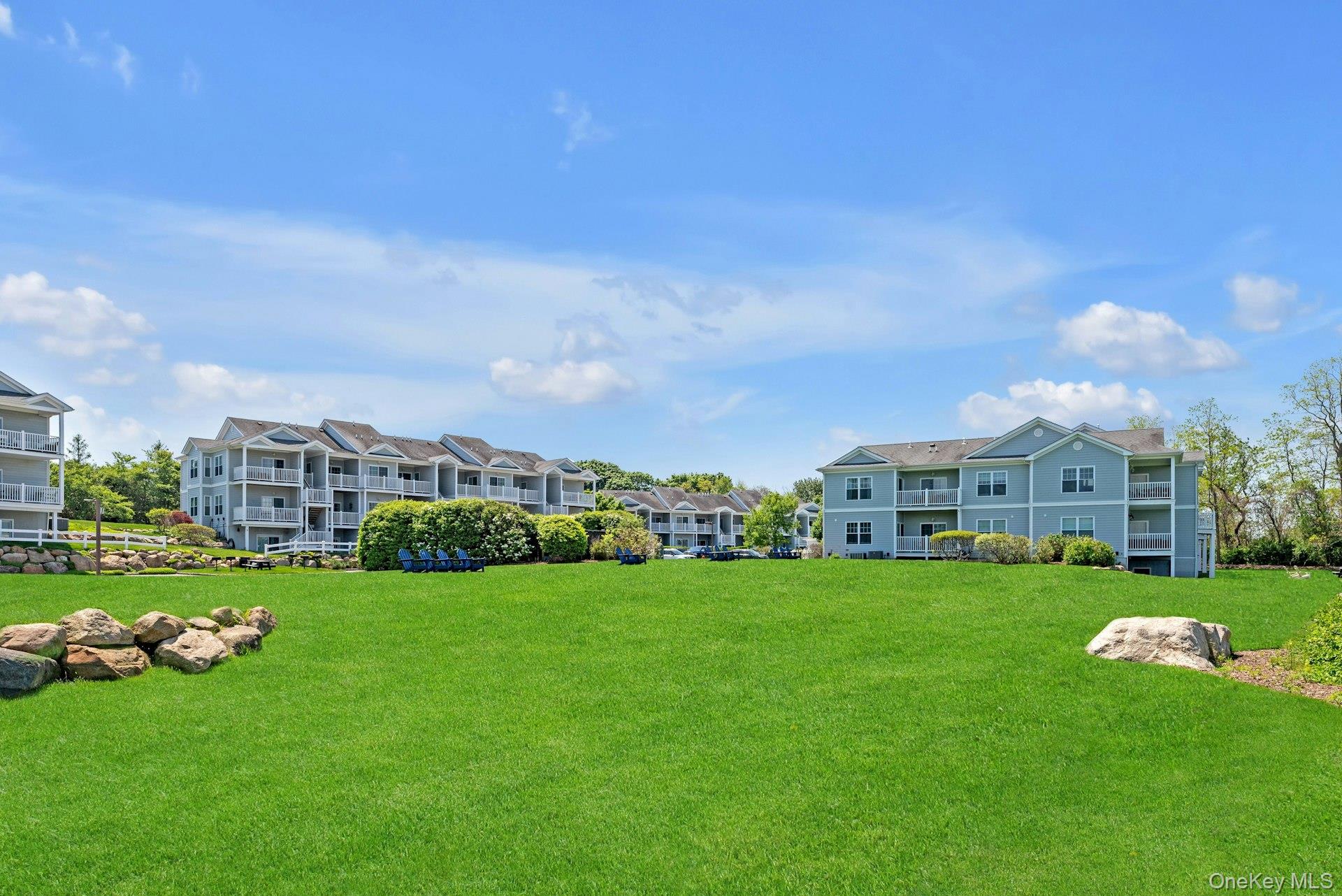 61475 Rte 48, Unit A105 Southold, NY 11971 - Photo 26 of 28