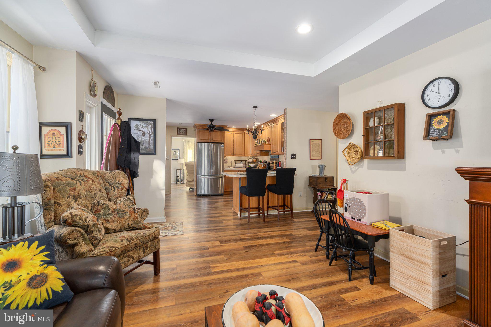 136 Gable Road Paoli, PA 19301 - Photo 15 of 38 Expansive Family Room