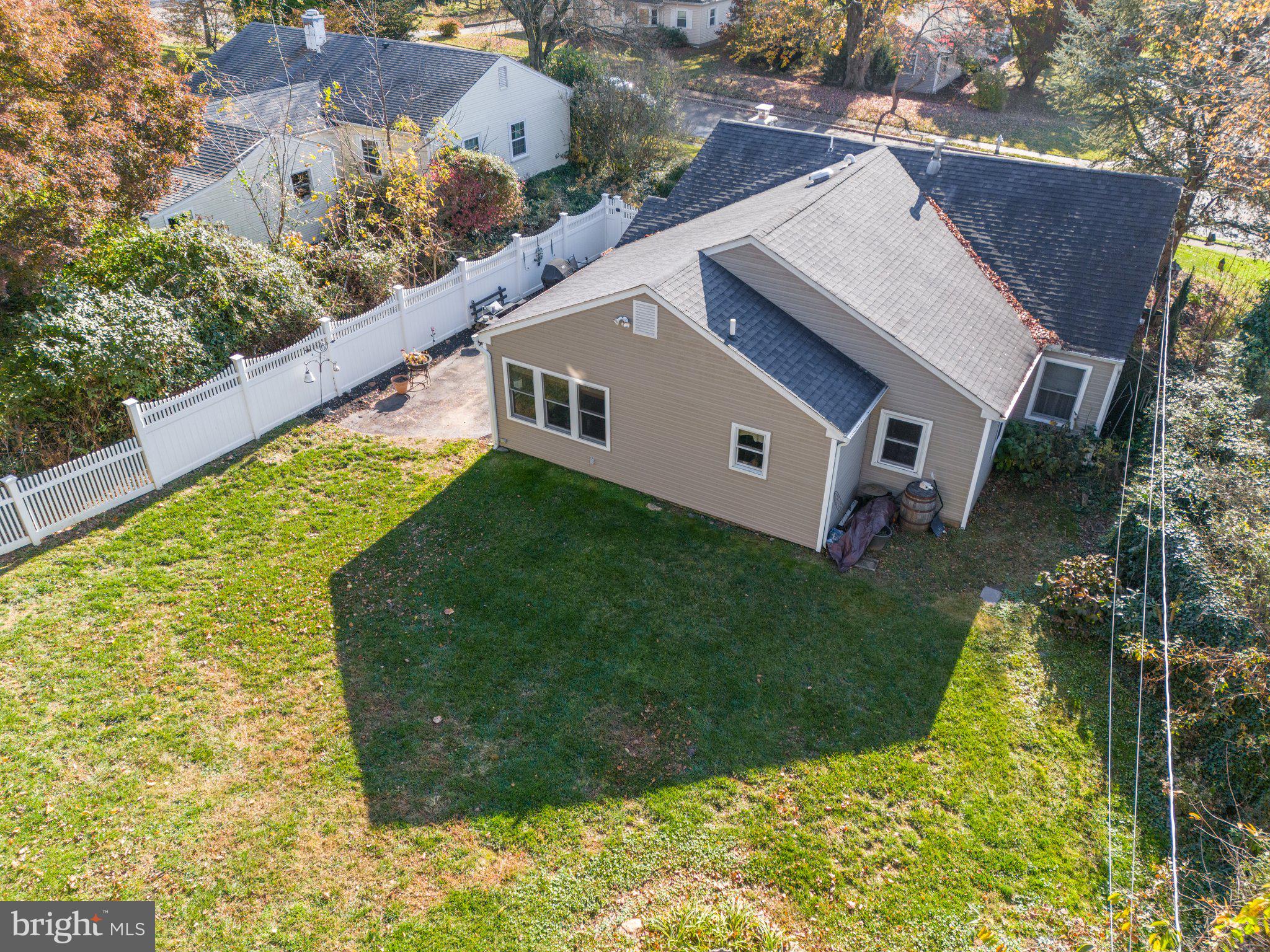 136 Gable Road Paoli, PA 19301 - Photo 34 of 38 Architectural Shingle Roof