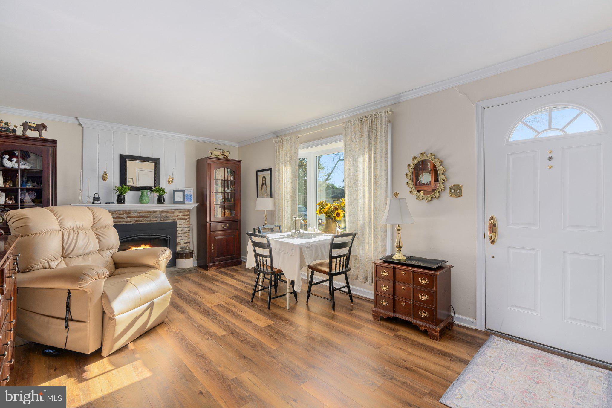 136 Gable Road Paoli, PA 19301 - Photo 6 of 38 ...would make a beautiful formal dining area