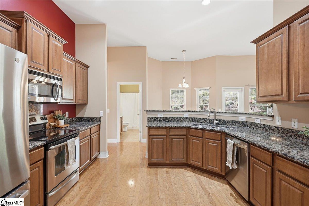 572 Ellsmere Way Moore, SC 29369 - Photo 7 of 33