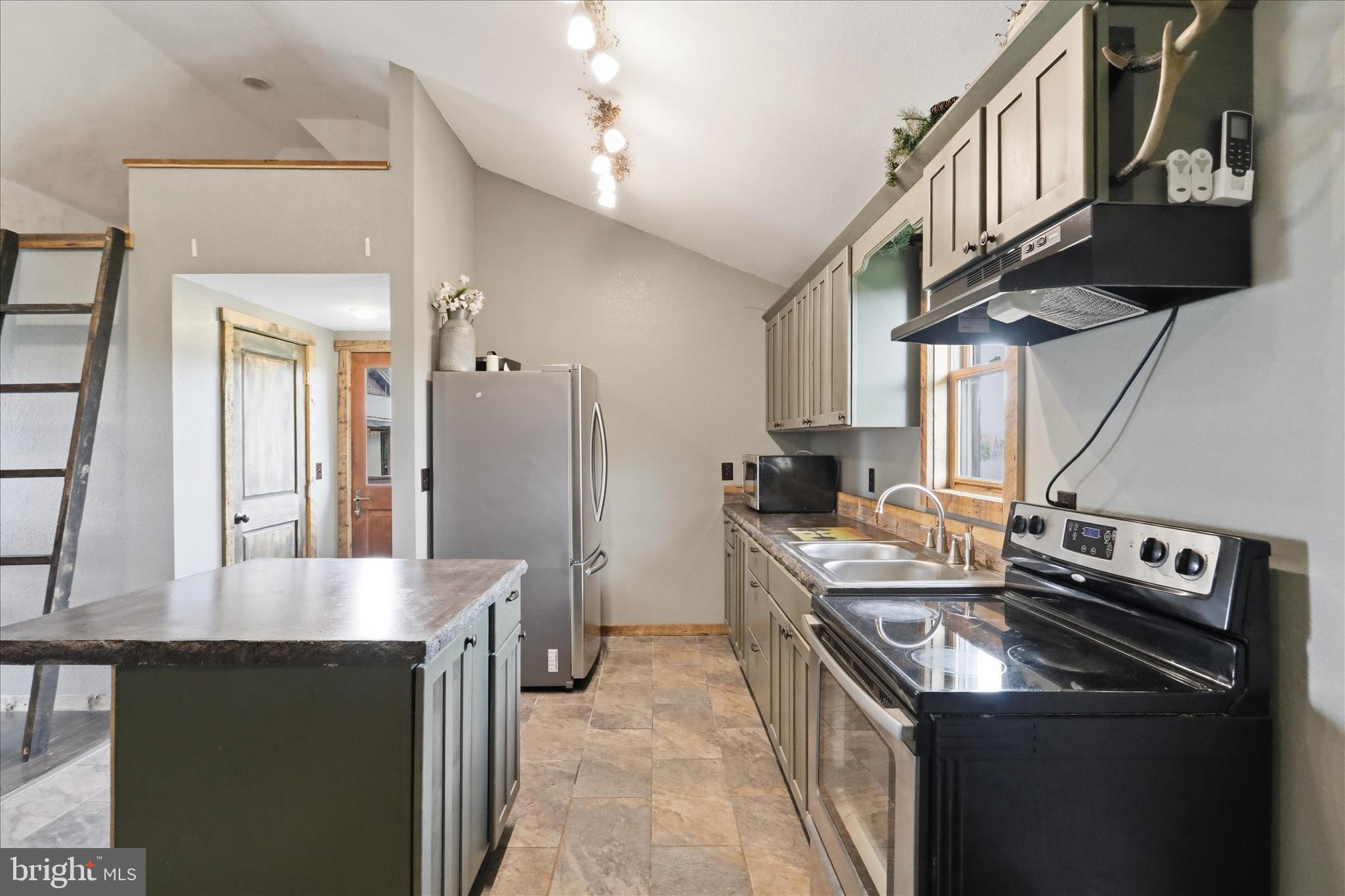 524 Bane Cutoff Road Elk Garden, WV 26717 - Photo 47 of 71