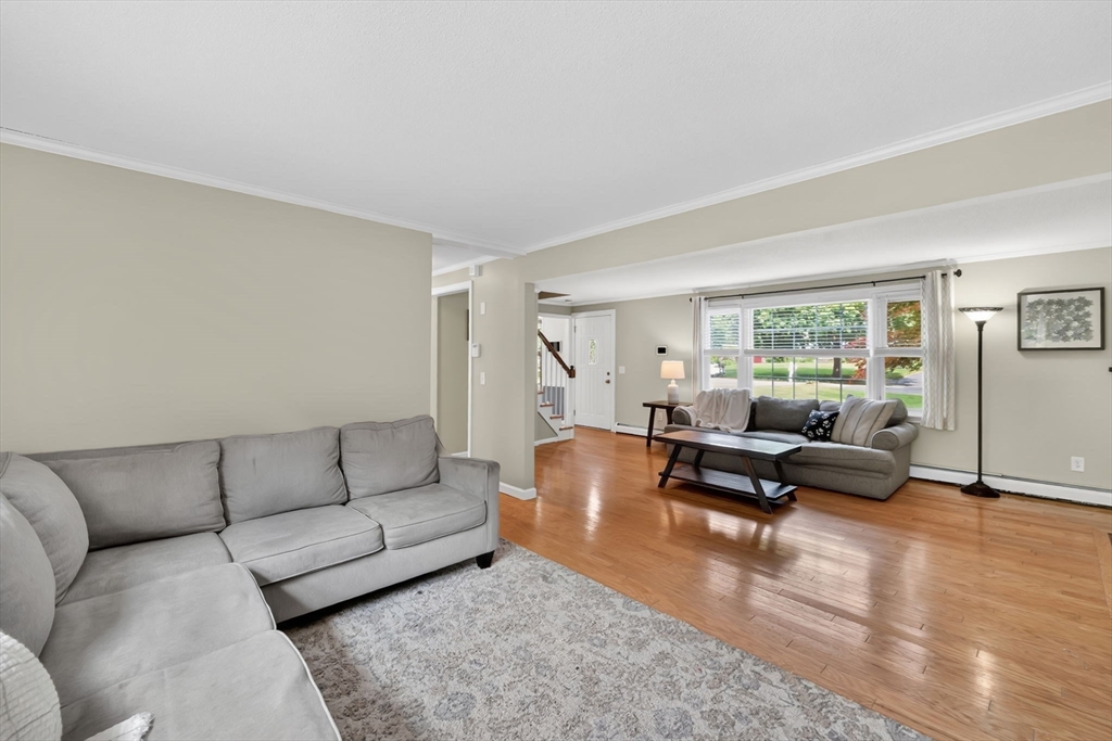 51 Lantern Lane West Springfield, MA 01089 - Photo 9 of 42