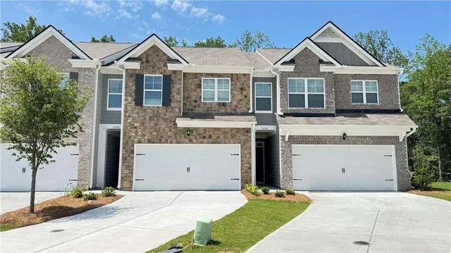 $2,400 | 3190 Greyton Drive, Buford, GA 30519