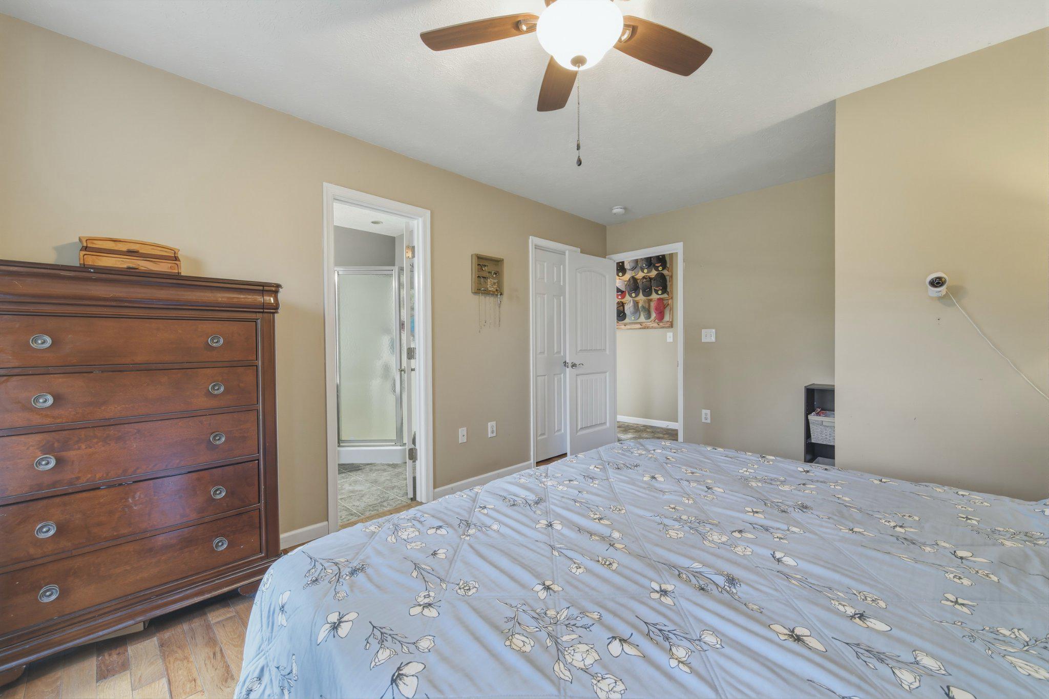 1034 Hepner Road Mount Jackson, VA 22842 - Photo 31 of 62 Primary bedroom