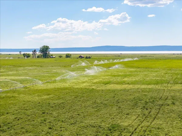 a view of an swimming pool and an outdoor space