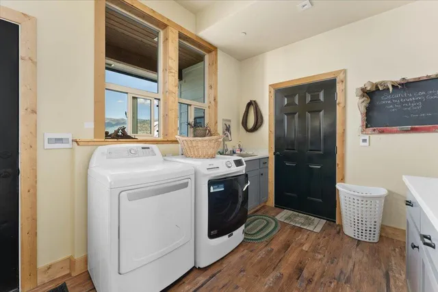 $4,200,000 | 56087 Highway 395, Davis Creek, CA 96108