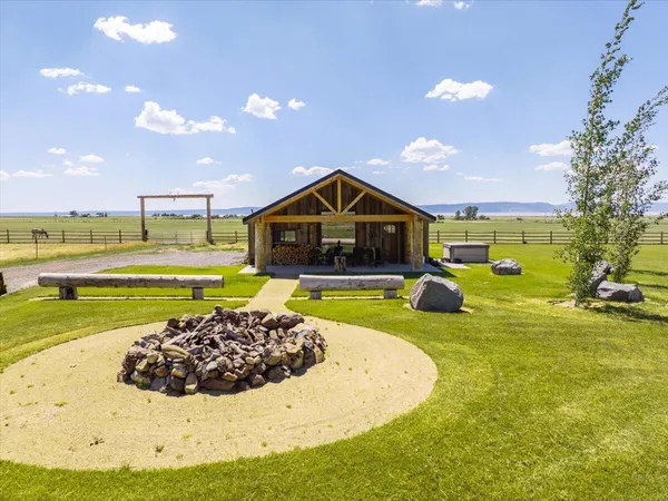 $4,200,000 | 56087 Highway 395, Davis Creek, CA 96108