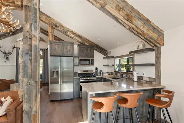 $4,200,000 | 56087 Highway 395, Davis Creek, CA 96108