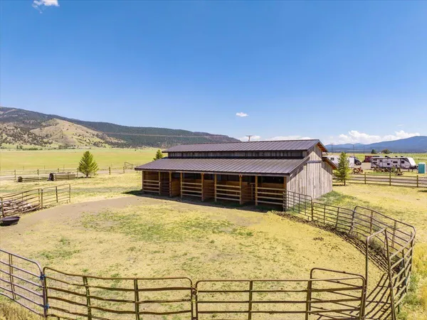 $4,200,000 | 56087 Highway 395, Davis Creek, CA 96108