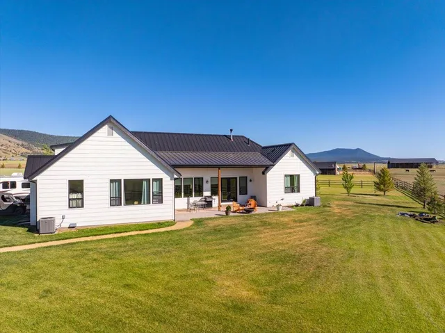 $4,200,000 | 56087 Highway 395, Davis Creek, CA 96108