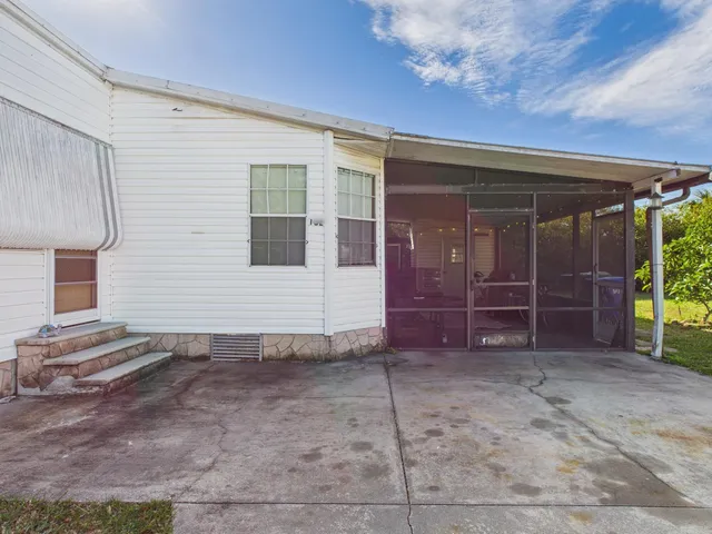 $159,000 | 102 Northeast 8th Avenue, Okeechobee, FL 34972