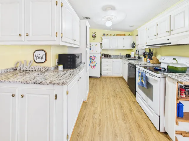 $159,000 | 102 Northeast 8th Avenue, Okeechobee, FL 34972