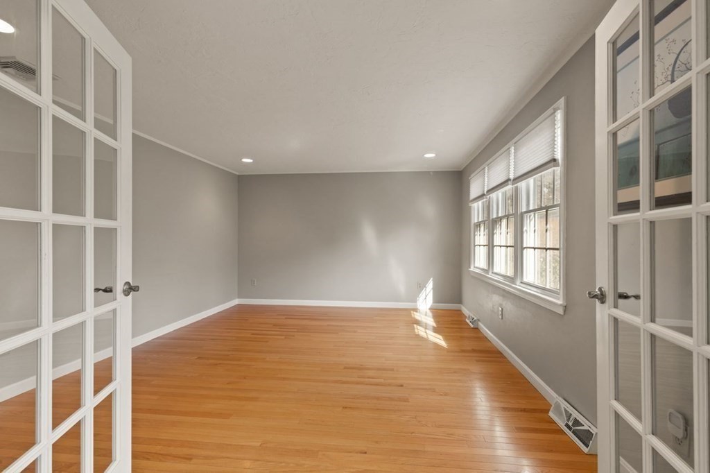 10 Borderland Road Sharon, MA 02067 - Photo 11 of 37 Gallery Image 11