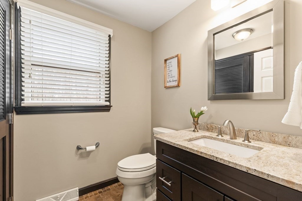 10 Borderland Road Sharon, MA 02067 - Photo 19 of 37 Gallery Image 19