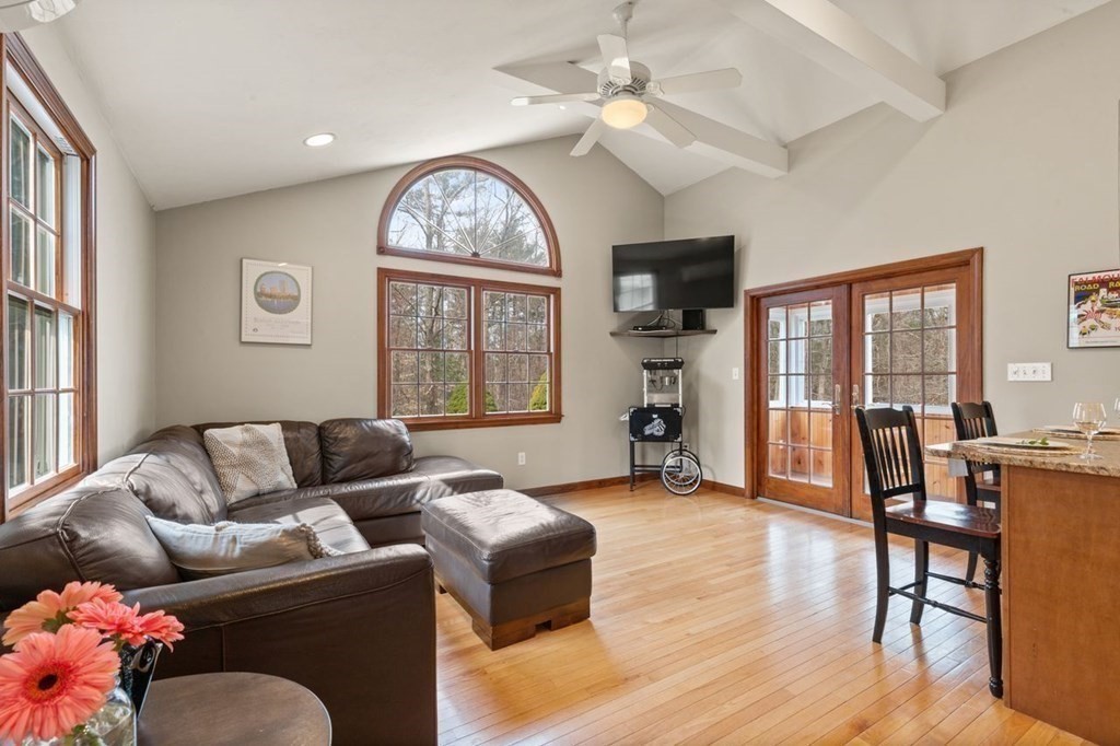 10 Borderland Road Sharon, MA 02067 - Photo 8 of 37 Gallery Image 8