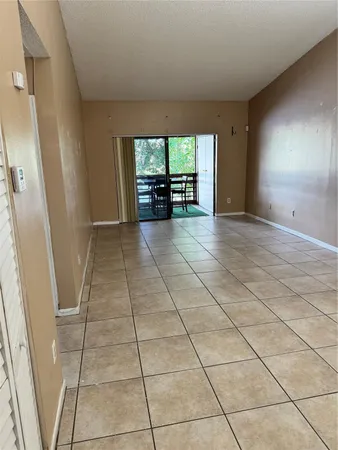 $2,350 | 615 Northwest 210th Street, Miami, FL 33169