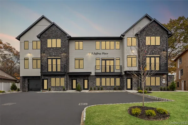 $859,000 | 5 Jeffrey Place, Unit 112, Monsey, NY 10952