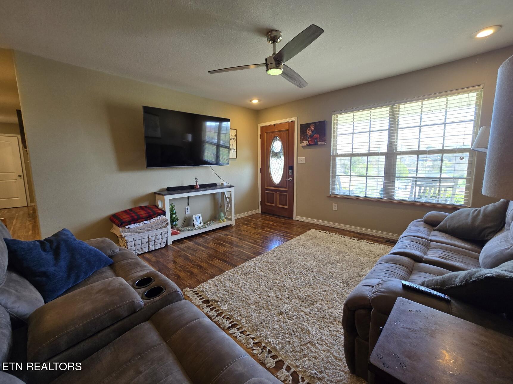 609 South Proctor Boulevard Oneida, TN 37841 - Photo 11 of 44 20260325_122905