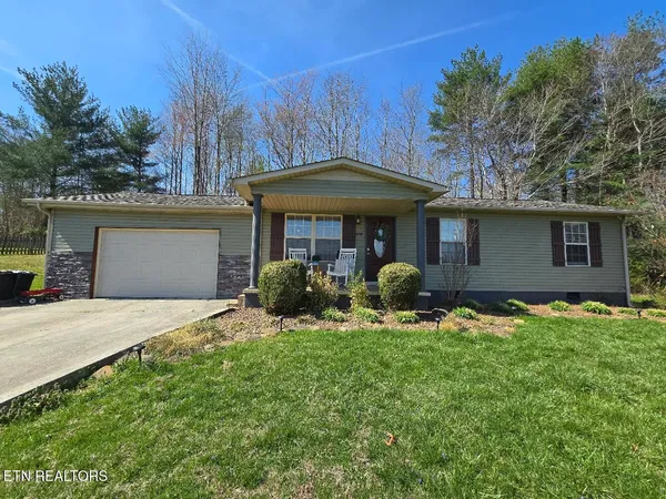 $255,000 | 609 South Proctor Boulevard, Oneida, TN 37841