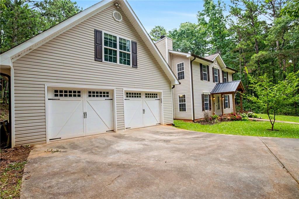1370 Bethlehem Church Road Grantville, GA 30220 - Photo 3 of 35