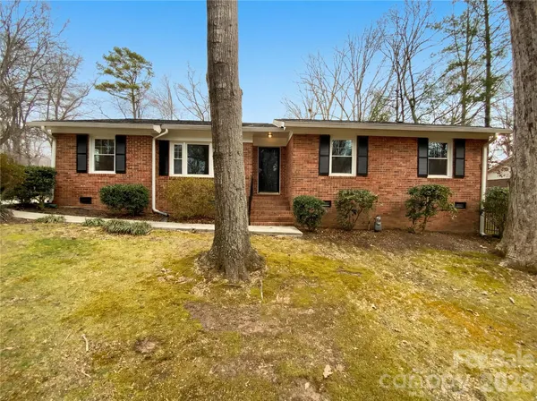 $340,000 | 1790 Windsor Drive, Lancaster, SC 29720