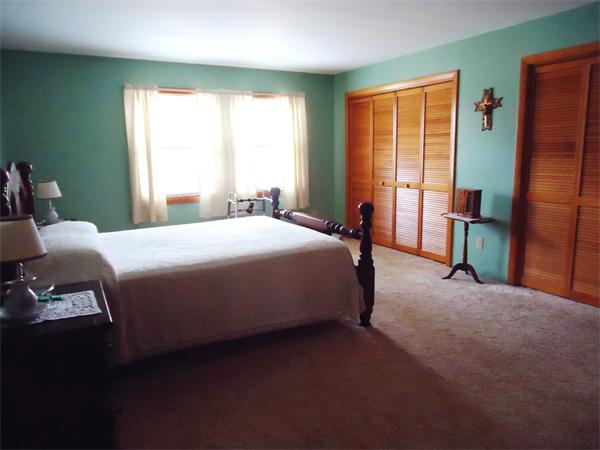 2 Sprague Road Clinton, MA 01510 - Photo 5 of 18