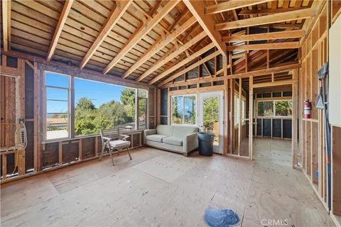 $2,400,000 | 31505 Eagle Rock Way, Laguna Beach, CA 92651
