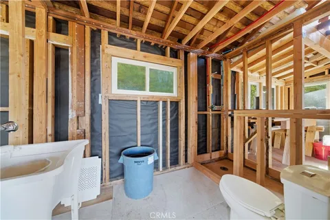 $2,400,000 | 31505 Eagle Rock Way, Laguna Beach, CA 92651