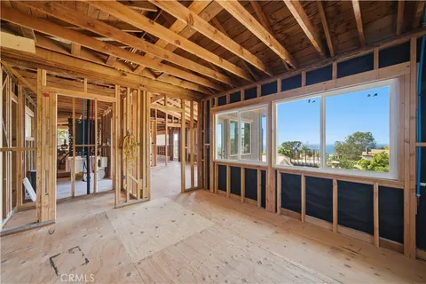 $2,400,000 | 31505 Eagle Rock Way, Laguna Beach, CA 92651