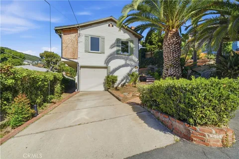 $2,400,000 | 31505 Eagle Rock Way, Laguna Beach, CA 92651