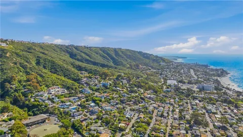 $2,275,000 | 31505 Eagle Rock Way, Laguna Beach, CA 92651