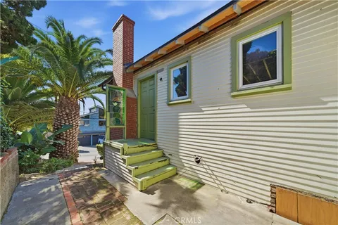 $2,275,000 | 31505 Eagle Rock Way, Laguna Beach, CA 92651