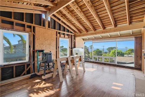 $2,275,000 | 31505 Eagle Rock Way, Laguna Beach, CA 92651