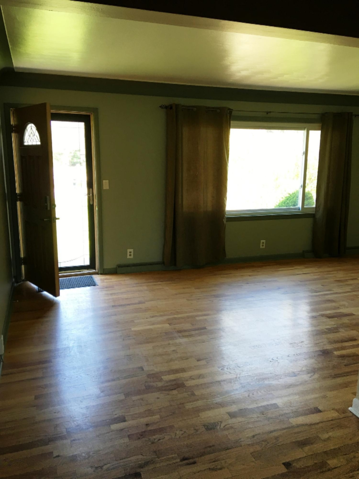 2104 Nazareth Road Kalamazoo, MI 49048 - Photo 3 of 8 IMG_0126