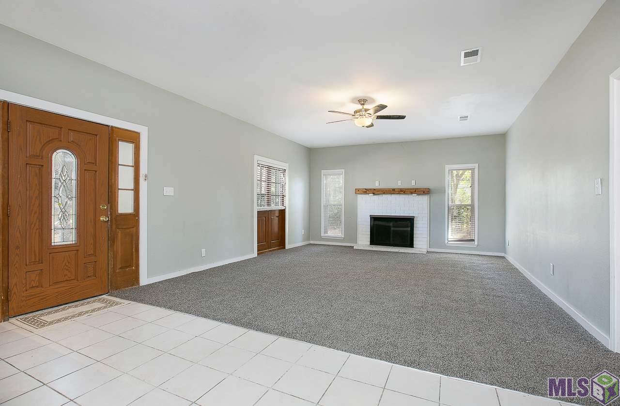 18355 Little Prairie Road Prairieville, LA 70769 - Photo 4 of 20