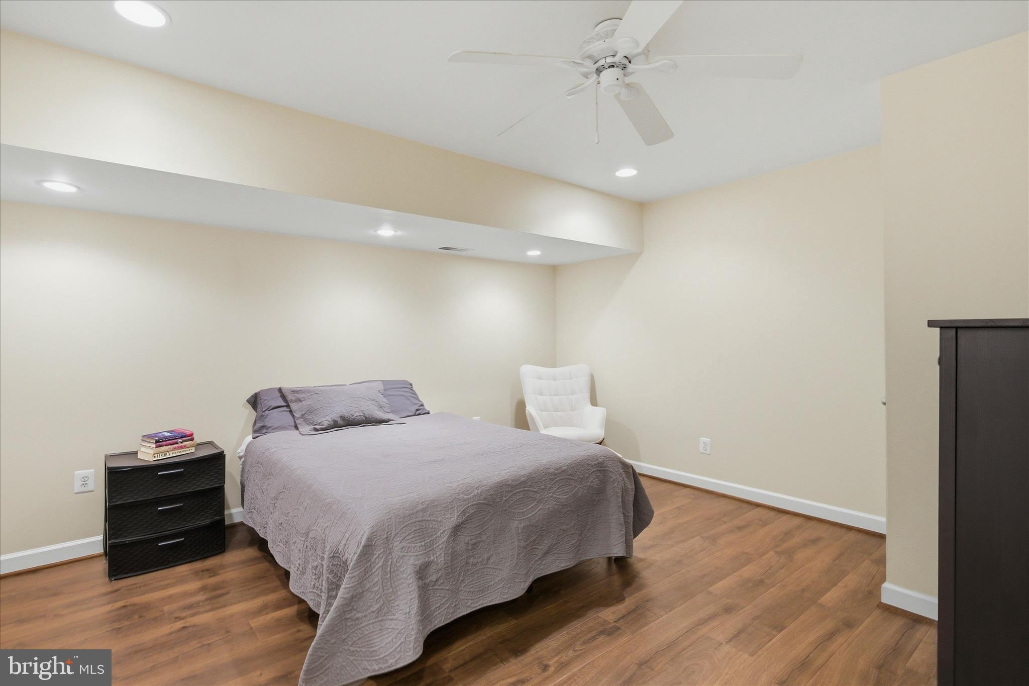 43605 Wembley Lane Chantilly, VA 20152 - Photo 28 of 41 LL Den